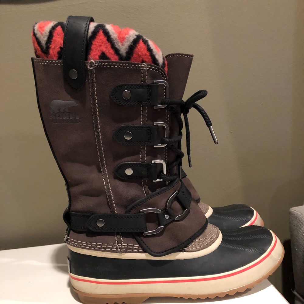 Women’s size 10 Sorel Joan Of Arctic fleece